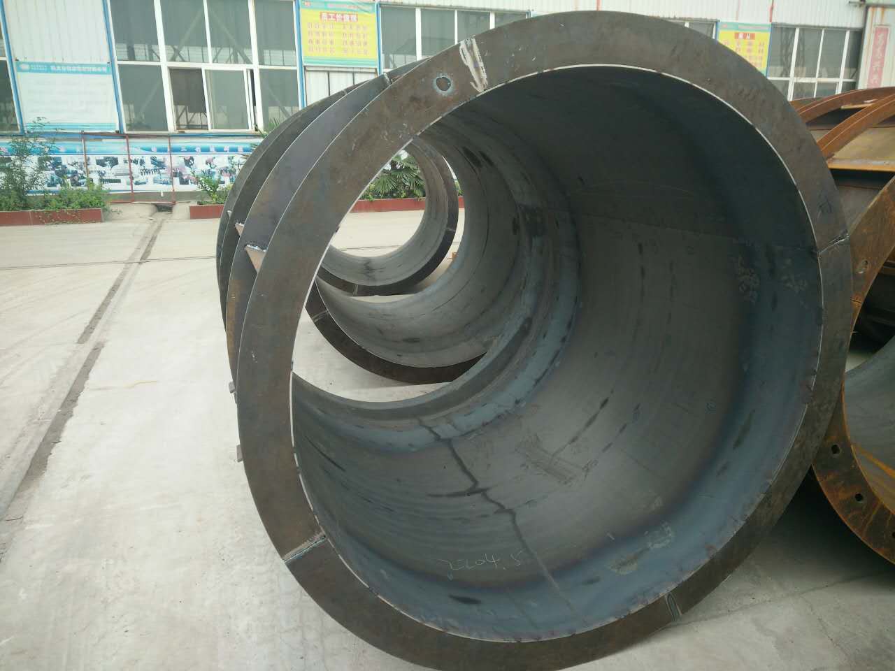 钢模板厂家——郑州市政用内外圆柱准备发货
