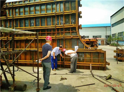河南桥梁模板厂家介绍钢模板施工的要求和注意事项