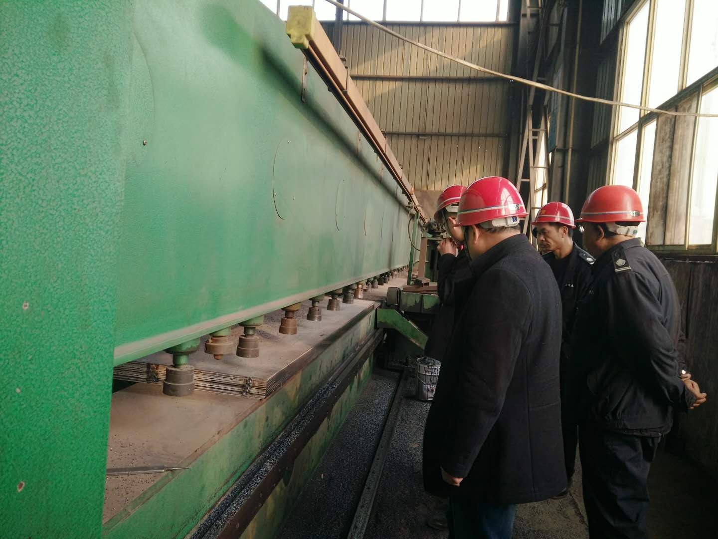 欢迎河南三门峡项目部到伟志钢模板厂家来参观